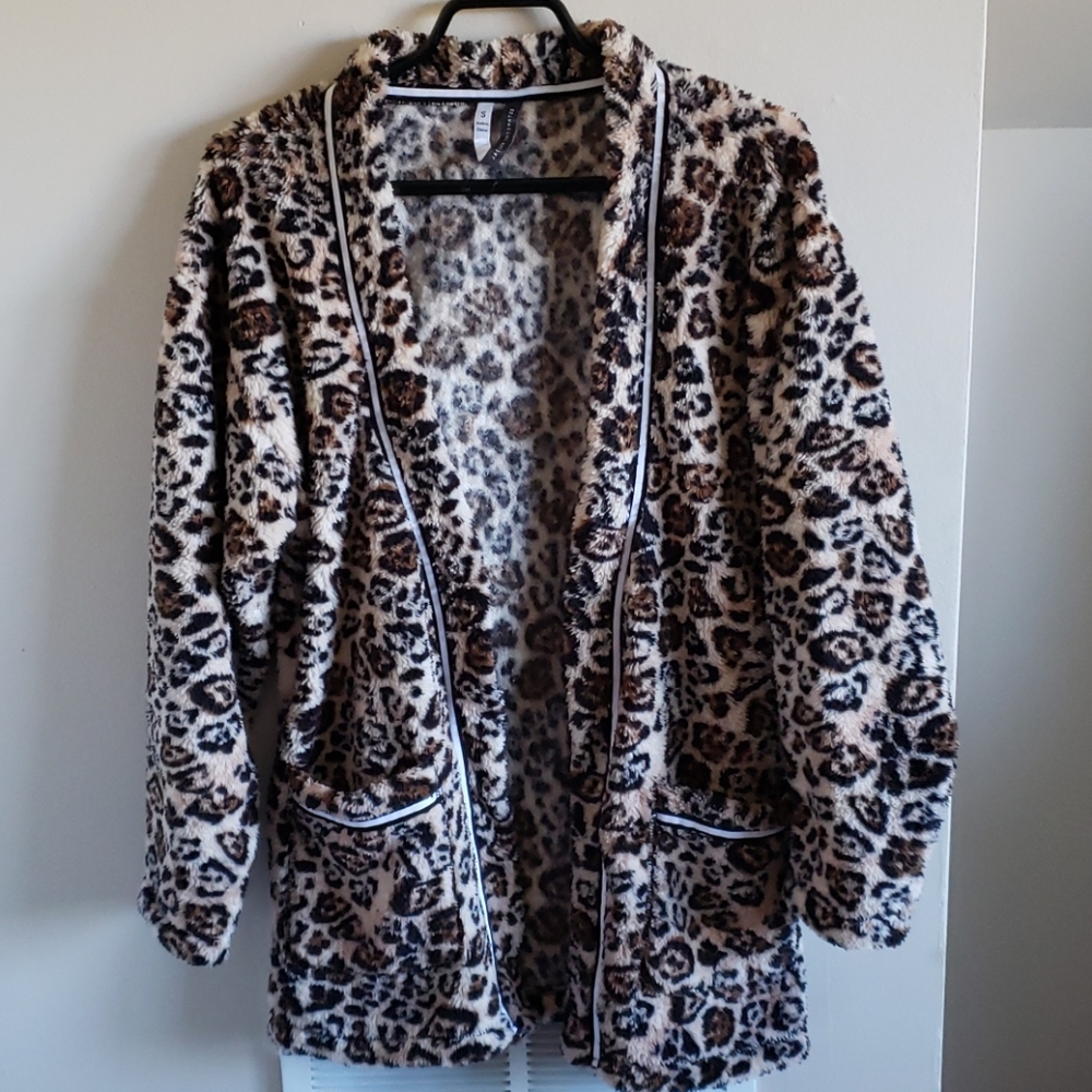 Jaclyn Intimates Leopard Cardigan Size S
